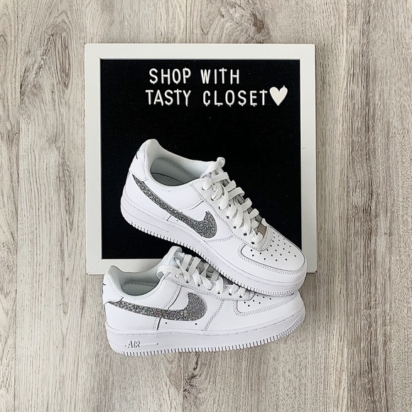 Nike custom bling swoosh air force 1 sneakers - Picture 7 of 8